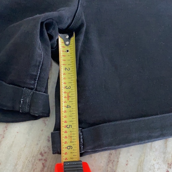 Short. - Picture 8 of 8